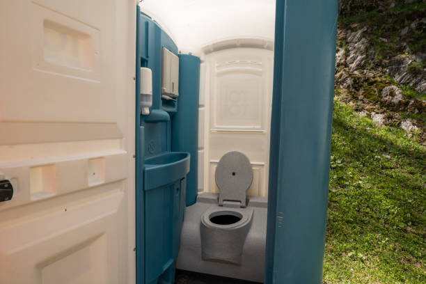 Porta potty rental for outdoor events